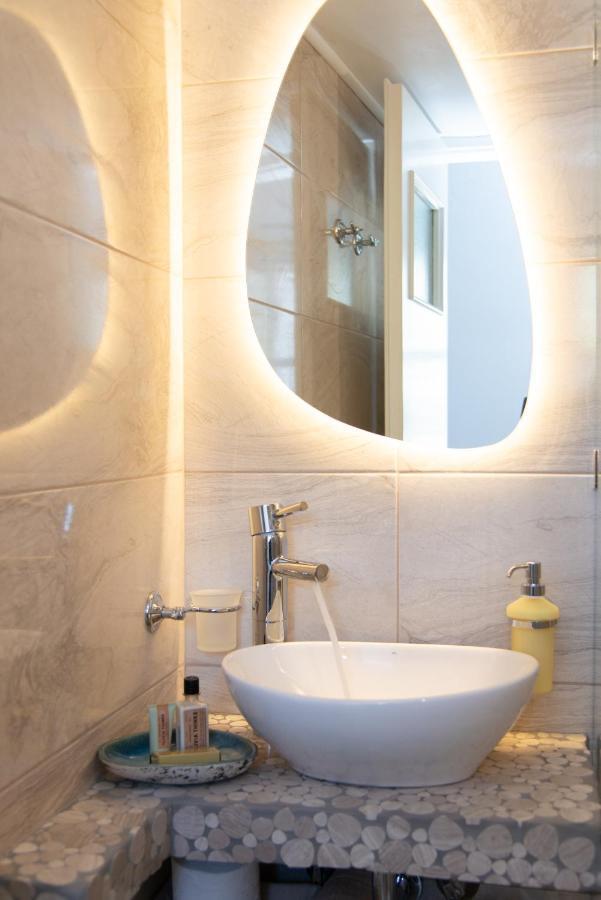 Miles Away Luxury Apartments Platis Gialos  Exterior foto